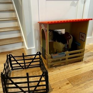 American Girl Horse Stable & horse